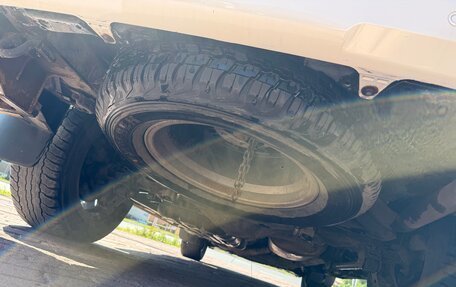 Toyota Land Cruiser Prado 150 рестайлинг 2, 2019 год, 6 000 000 рублей, 7 фотография