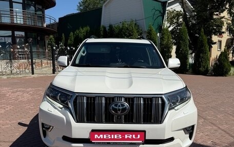 Toyota Land Cruiser Prado 150 рестайлинг 2, 2019 год, 6 000 000 рублей, 2 фотография