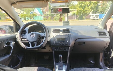 Volkswagen Polo VI (EU Market), 2017 год, 1 100 000 рублей, 23 фотография