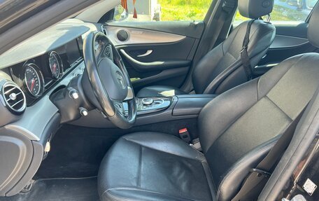 Mercedes-Benz E-Класс, 2016 год, 2 500 000 рублей, 7 фотография