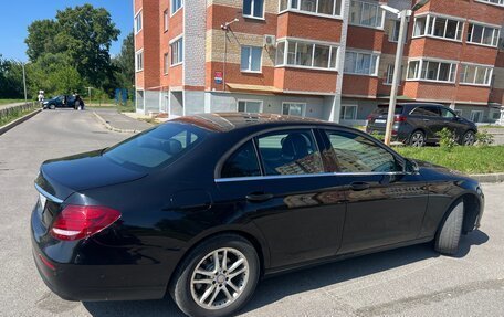Mercedes-Benz E-Класс, 2016 год, 2 500 000 рублей, 3 фотография