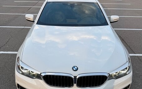 BMW 5 серия, 2019 год, 3 700 000 рублей, 2 фотография