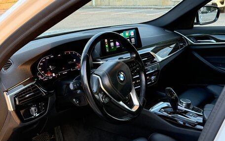 BMW 5 серия, 2019 год, 3 700 000 рублей, 18 фотография