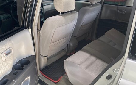 Toyota Highlander III, 2001 год, 1 050 000 рублей, 16 фотография