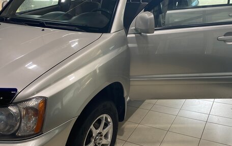 Toyota Highlander III, 2001 год, 1 050 000 рублей, 13 фотография