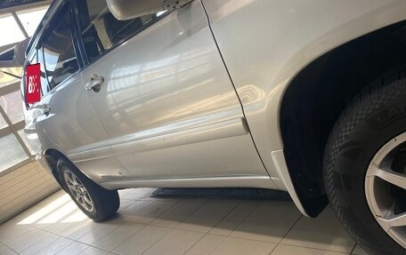 Toyota Highlander III, 2001 год, 1 050 000 рублей, 12 фотография
