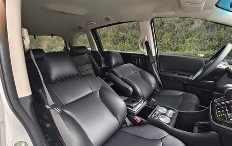 Honda Odyssey IV, 2021 год, 2 328 000 рублей, 22 фотография
