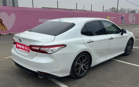Toyota Camry, 2020 год, 3 300 000 рублей, 5 фотография