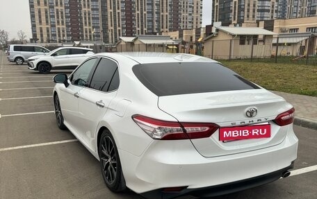 Toyota Camry, 2020 год, 3 300 000 рублей, 7 фотография
