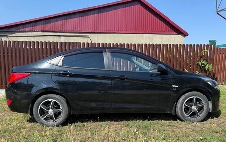 Hyundai Solaris II рестайлинг, 2014 год, 970 000 рублей, 6 фотография