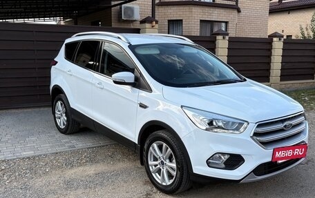Ford Kuga III, 2018 год, 2 230 000 рублей, 3 фотография