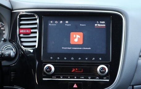 Mitsubishi Outlander III рестайлинг 3, 2021 год, 1 799 000 рублей, 14 фотография