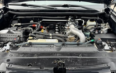 Toyota Land Cruiser Prado 150 рестайлинг 2, 2014 год, 3 000 000 рублей, 6 фотография