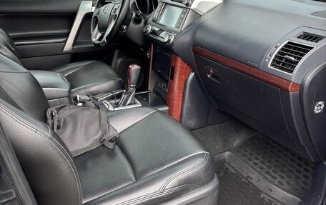 Toyota Land Cruiser Prado 150 рестайлинг 2, 2014 год, 3 000 000 рублей, 8 фотография