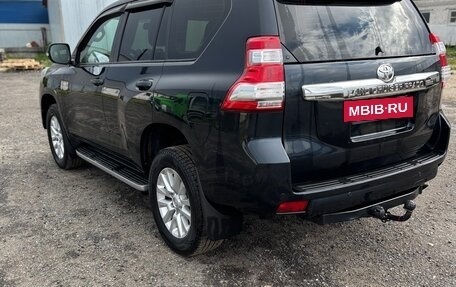 Toyota Land Cruiser Prado 150 рестайлинг 2, 2014 год, 3 000 000 рублей, 3 фотография