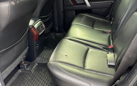 Toyota Land Cruiser Prado 150 рестайлинг 2, 2014 год, 3 000 000 рублей, 9 фотография