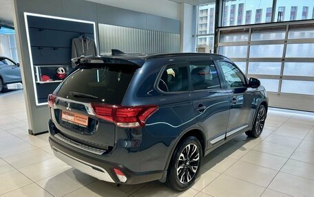 Mitsubishi Outlander III рестайлинг 3, 2022 год, 2 549 000 рублей, 5 фотография