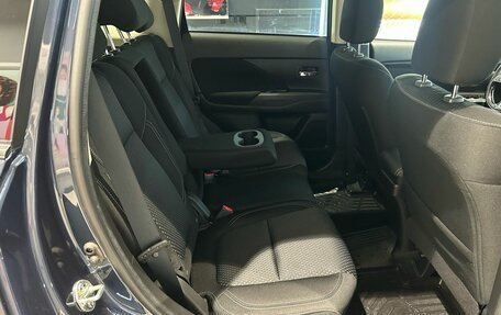 Mitsubishi Outlander III рестайлинг 3, 2022 год, 2 549 000 рублей, 12 фотография