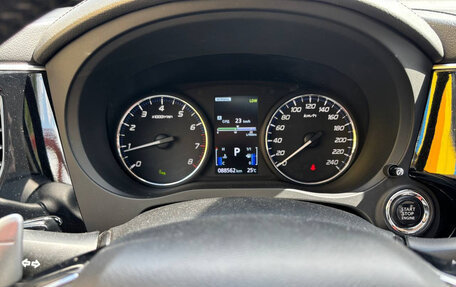 Mitsubishi Outlander III рестайлинг 3, 2018 год, 3 100 000 рублей, 8 фотография