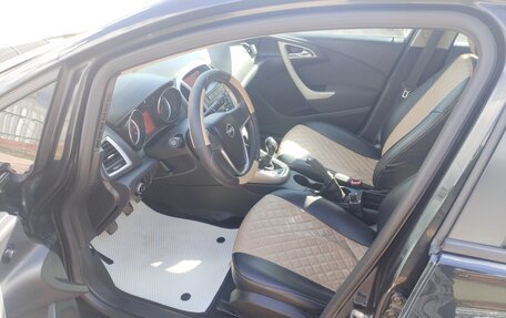 Opel Astra J, 2011 год, 637 000 рублей, 11 фотография