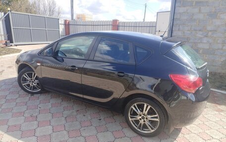 Opel Astra J, 2011 год, 637 000 рублей, 8 фотография