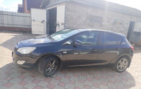 Opel Astra J, 2011 год, 637 000 рублей, 10 фотография