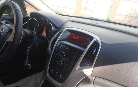 Opel Astra J, 2011 год, 637 000 рублей, 17 фотография