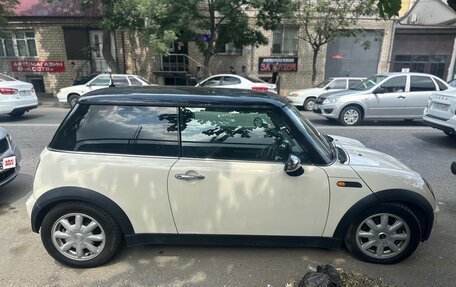 MINI Hatch, 2004 год, 300 000 рублей, 2 фотография
