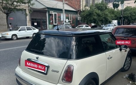 MINI Hatch, 2004 год, 300 000 рублей, 3 фотография
