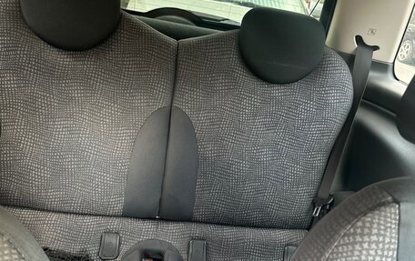 MINI Hatch, 2004 год, 300 000 рублей, 10 фотография