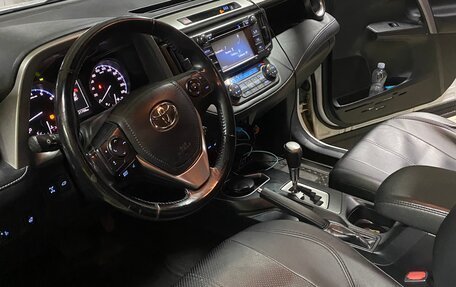 Toyota RAV4, 2016 год, 2 400 000 рублей, 1 фотография