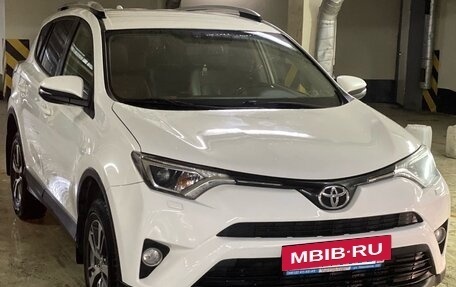 Toyota RAV4, 2016 год, 2 400 000 рублей, 14 фотография