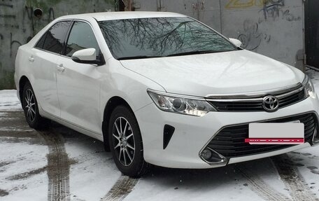 Toyota Camry, 2015 год, 1 950 000 рублей, 2 фотография