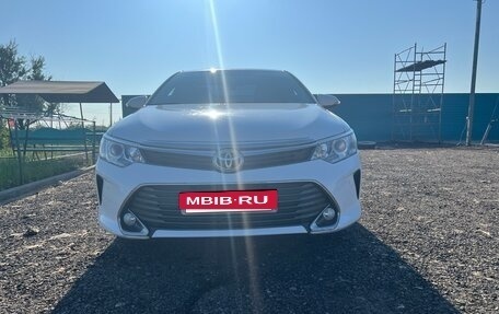 Toyota Camry, 2015 год, 1 950 000 рублей, 4 фотография