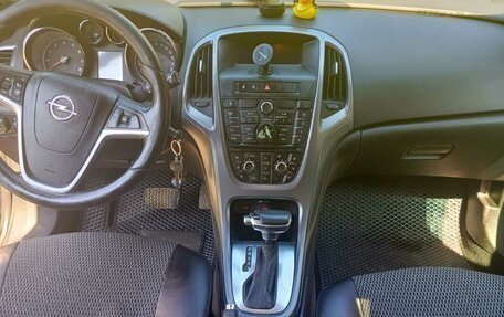 Opel Astra J, 2014 год, 530 000 рублей, 6 фотография