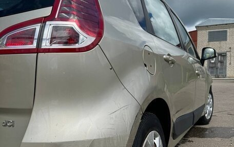 Renault Scenic III, 2010 год, 645 000 рублей, 4 фотография