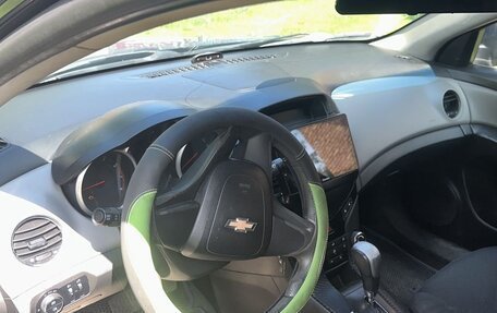 Chevrolet Cruze II, 2011 год, 550 000 рублей, 4 фотография