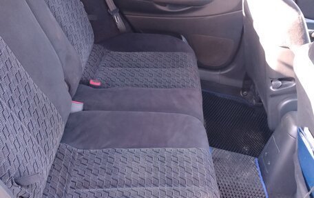 Mazda Familia, 2001 год, 345 000 рублей, 11 фотография