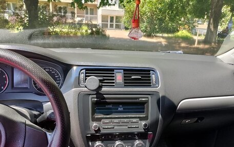 Volkswagen Jetta VI, 2012 год, 1 100 000 рублей, 23 фотография