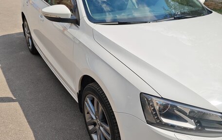 Volkswagen Jetta VI, 2014 год, 1 490 000 рублей, 2 фотография