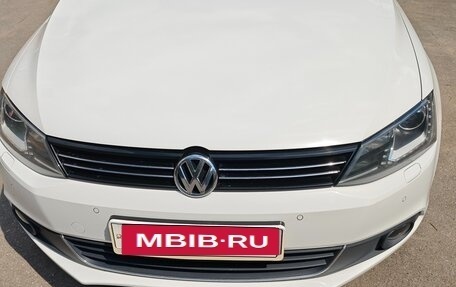 Volkswagen Jetta VI, 2014 год, 1 490 000 рублей, 3 фотография