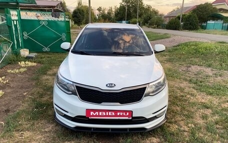 KIA Rio III рестайлинг, 2016 год, 970 000 рублей, 2 фотография