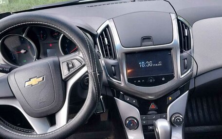 Chevrolet Cruze II, 2013 год, 950 000 рублей, 2 фотография