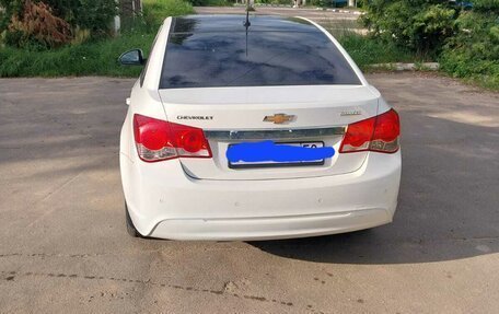 Chevrolet Cruze II, 2013 год, 950 000 рублей, 3 фотография