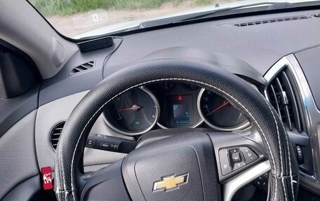 Chevrolet Cruze II, 2013 год, 950 000 рублей, 5 фотография