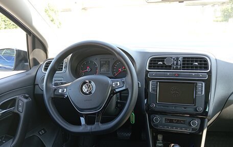Volkswagen Polo VI (EU Market), 2017 год, 1 300 000 рублей, 10 фотография