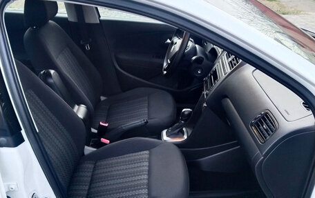 Volkswagen Polo VI (EU Market), 2019 год, 1 350 000 рублей, 13 фотография