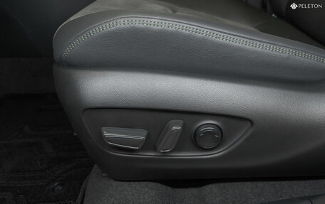 Toyota RAV4, 2025 год, 4 100 000 рублей, 17 фотография