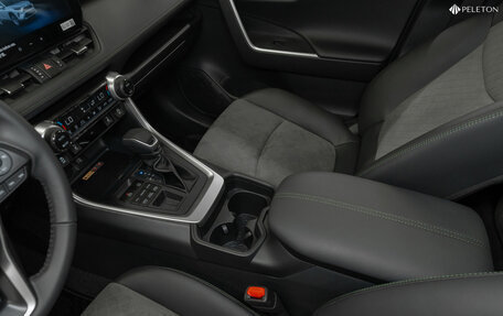 Toyota RAV4, 2025 год, 4 100 000 рублей, 18 фотография