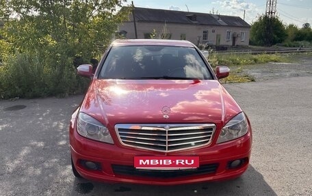 Mercedes-Benz C-Класс, 2008 год, 1 000 000 рублей, 1 фотография